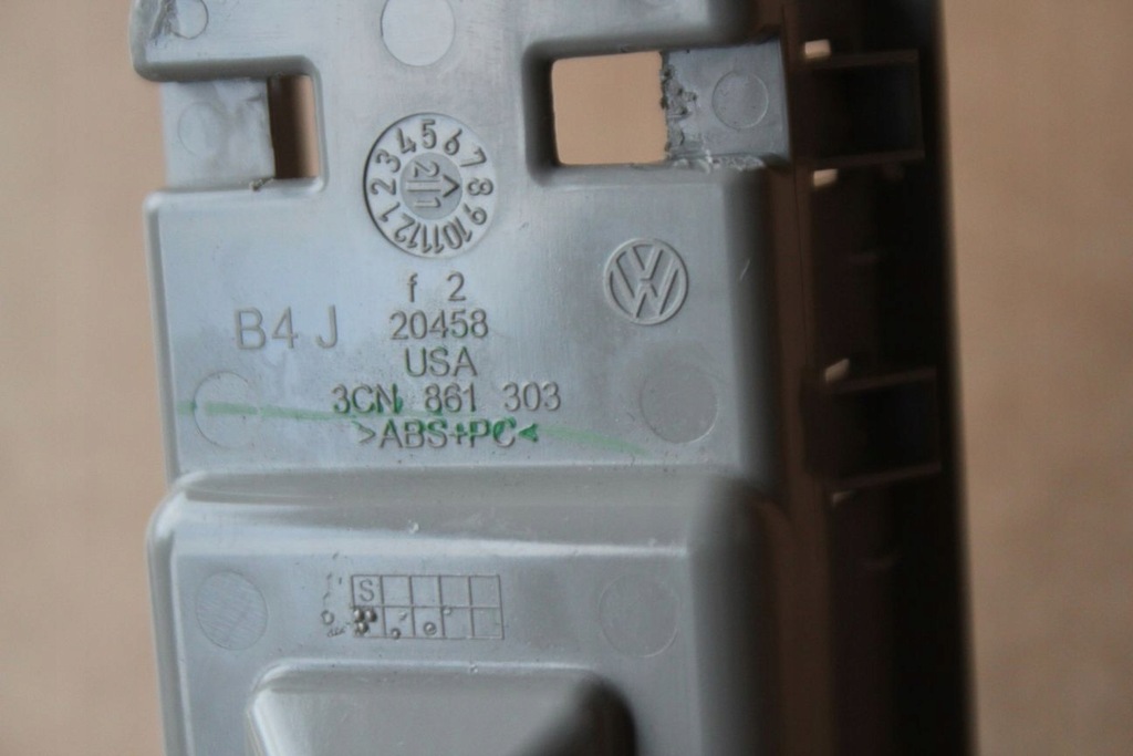 фото №4, Свет led рамка дверь потолок vw atlas 3cn947292a