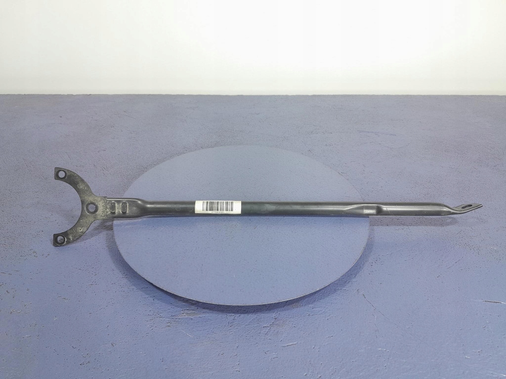 фото №1, Bmw 1 f40 распорка чашка перед левая 7436243