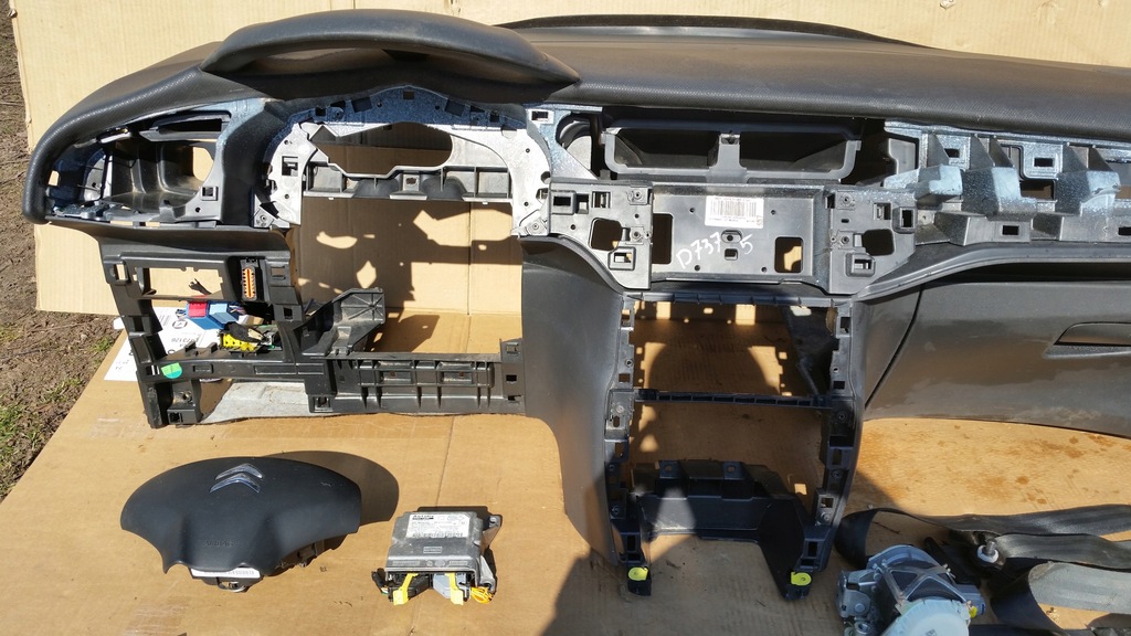 фото №7, Citroen c3 ii 2 подушки безопасности комплект водителя пассажира приборная панель консоль