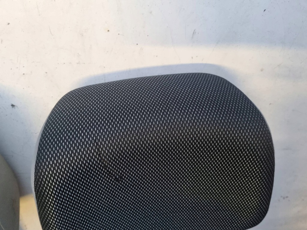 фото №7, Renault clio iii підголівник підголівники перед 2 штуки комплект