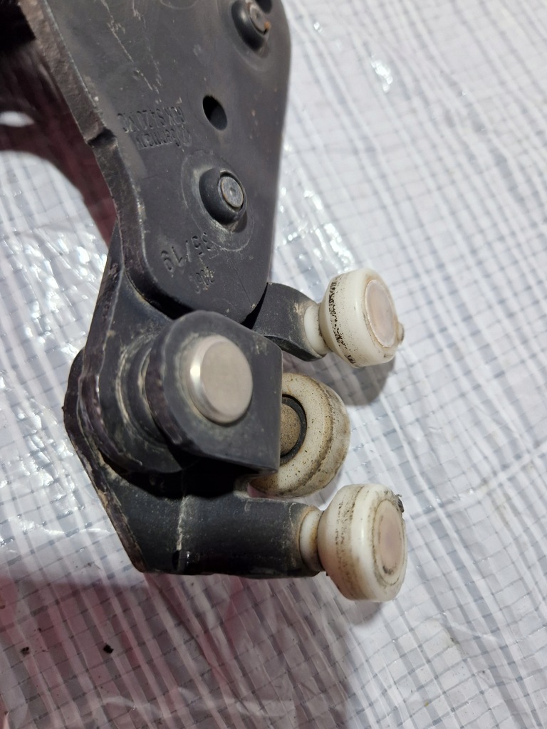 фото №3, Vw crafter ii man tge ролик дверь подрамник