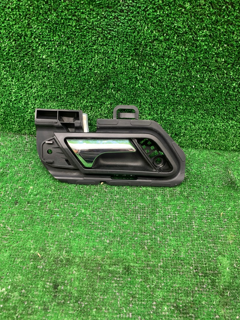 фото №1, Ручка внутрішня правий перед mercedes w251 a2517600261