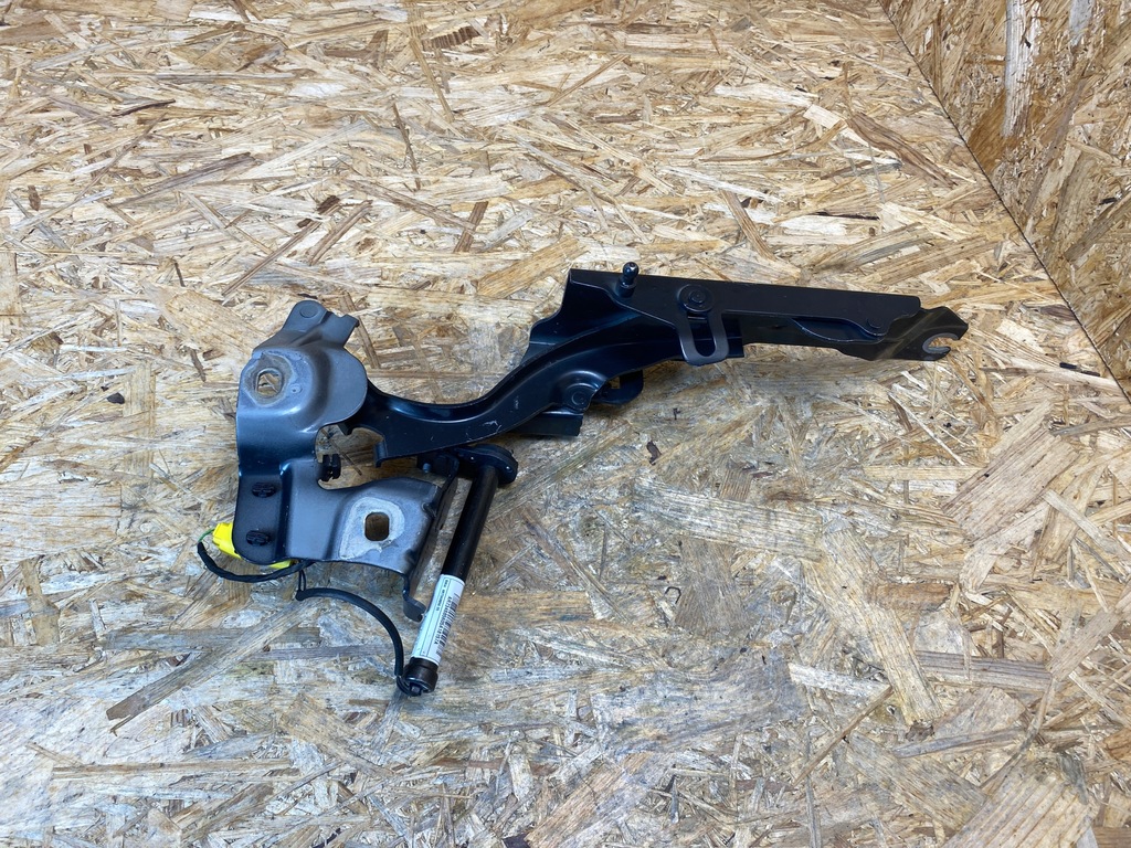 фото №8, Петля капот правый пиротехнический патрон bmw 2 f45 f46 7300522