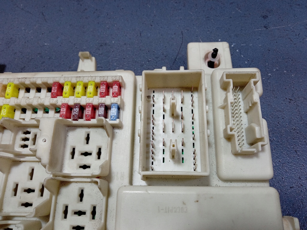 фото №7, Mazda 3 i bk коробка модуль bsi br5s66730d