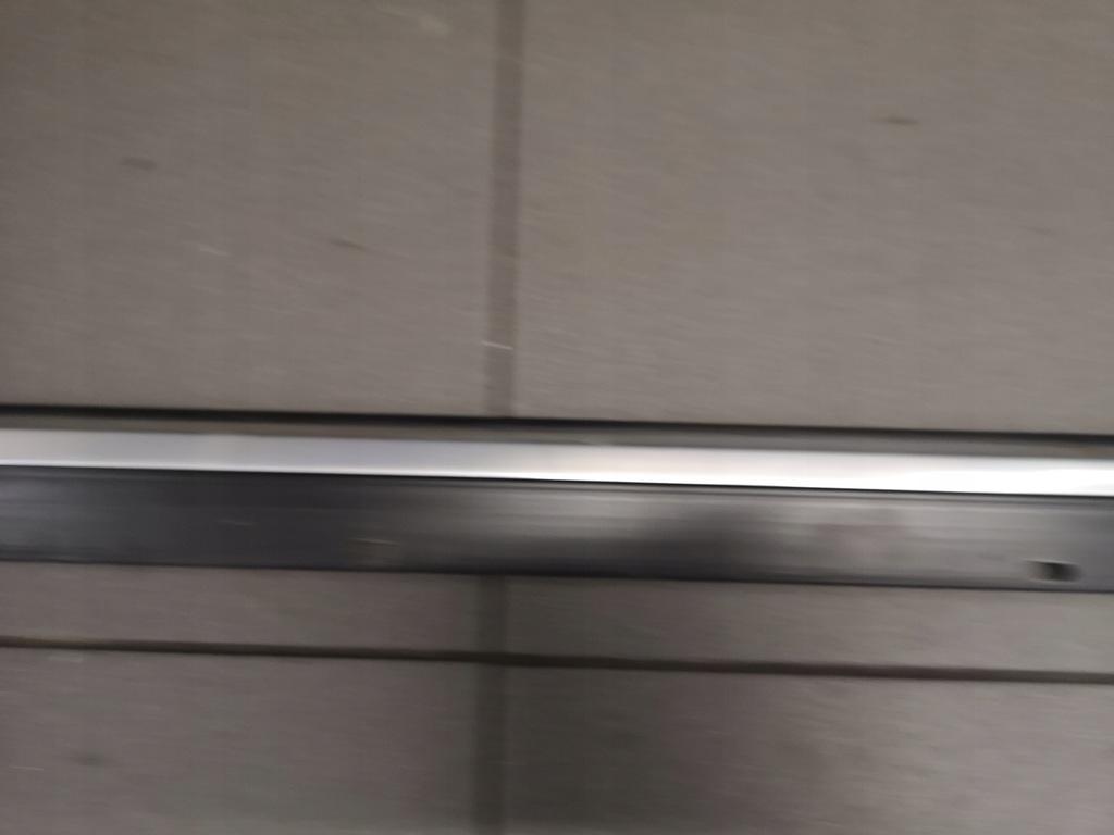 фото №5, Молдинг хром правый перед audi a8 d3 4e0853284c