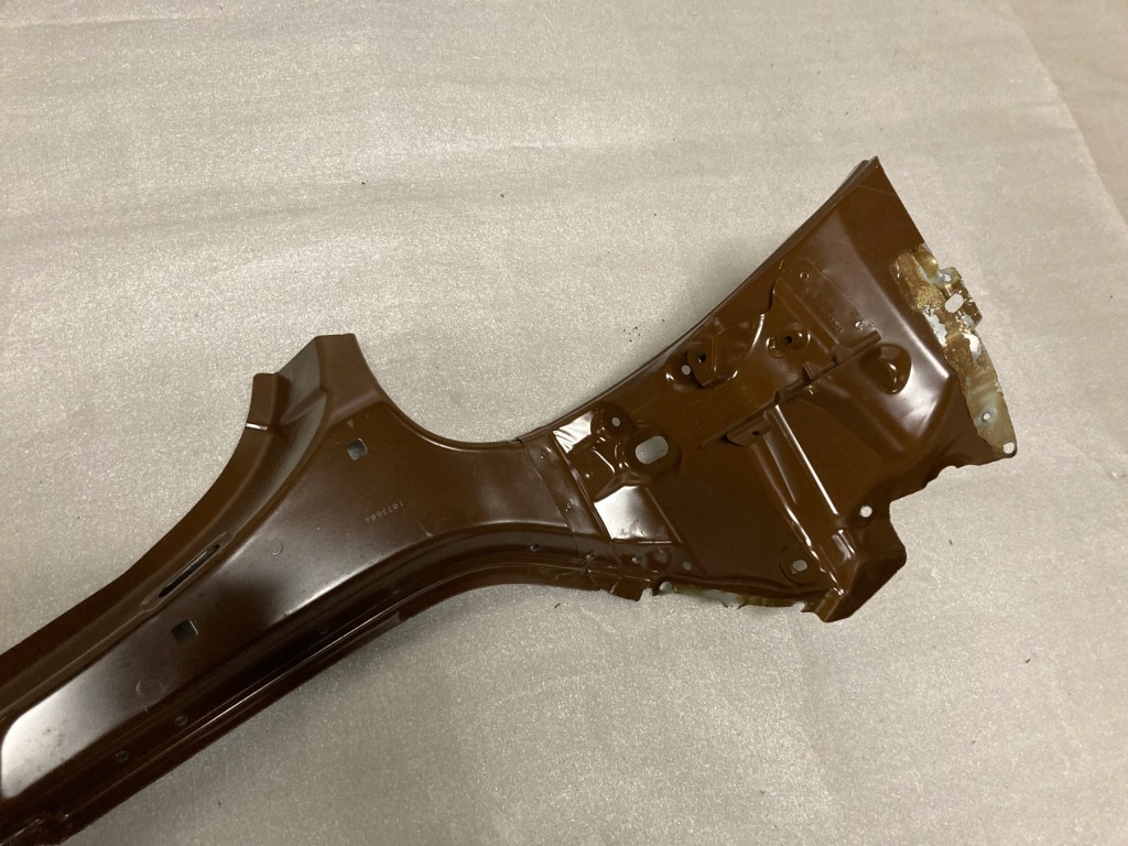 Обшивка правое задние tesla 3 Недорого