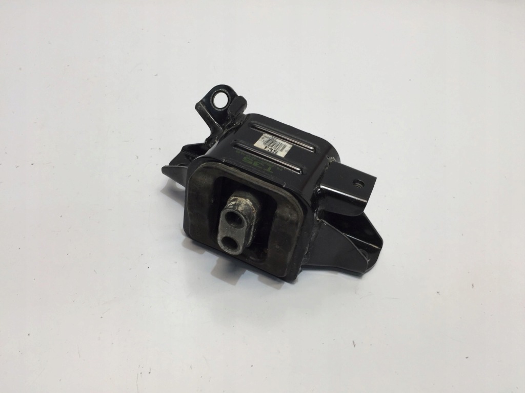 фото №1, Kia stonic 1.6 crdi 2019 кронштейн подушка двигателя