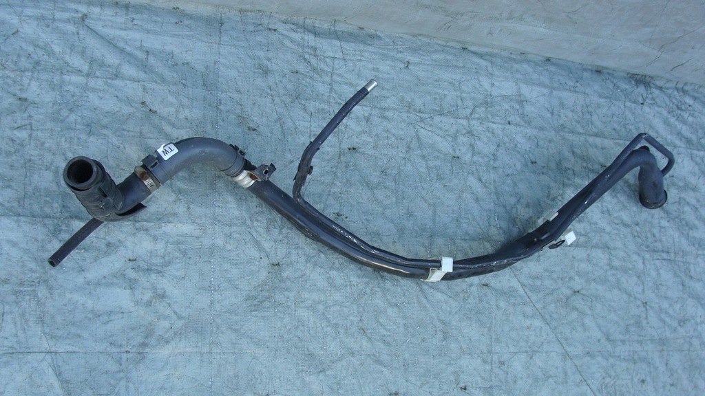 фото №9, Toyota rav4 iv 2.5 гібрид заливна горловина труба пального europa 77278-48020