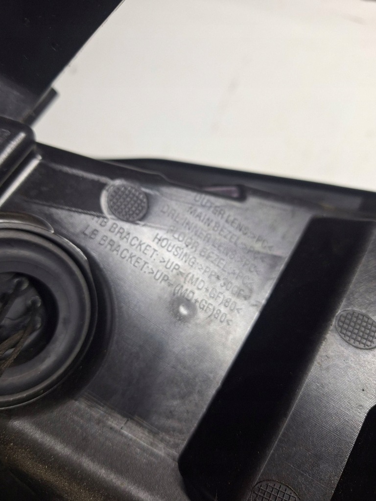 фото №12, Mg mg4 ev 2022 перед сторона правая лампа передняя