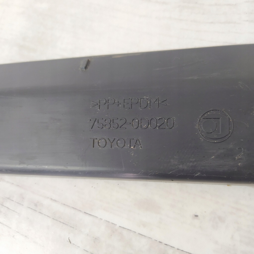 фото №9, Toyota yaris iii молдинг порог левая 75852-0d020