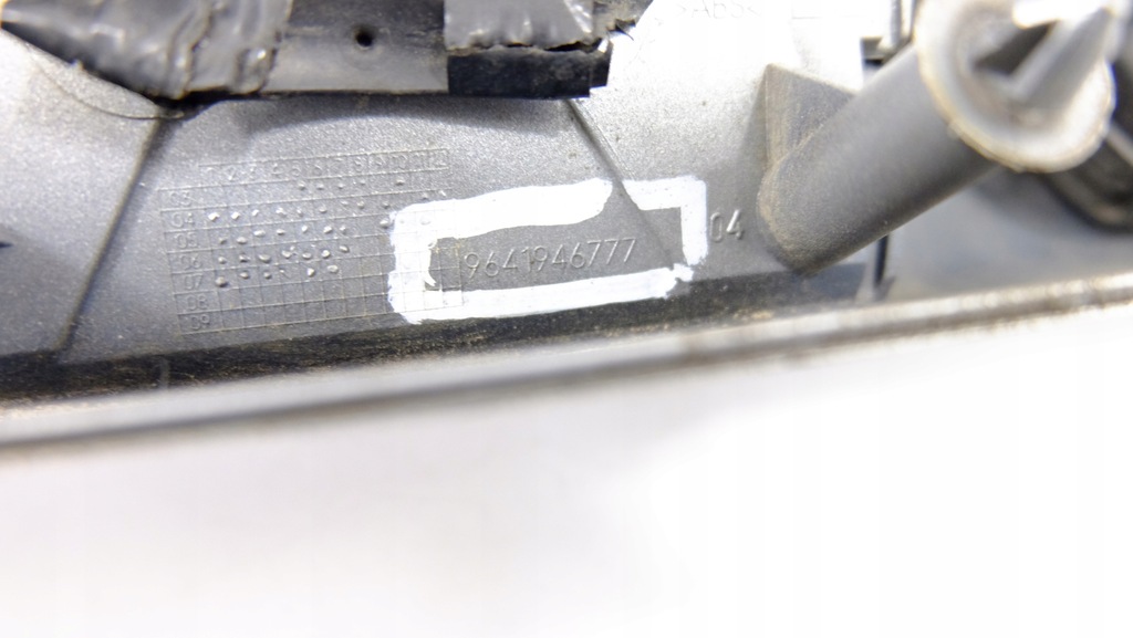 фото №7, Citroen c3 pluriel молдинг накладка крышки багажника 9641946777