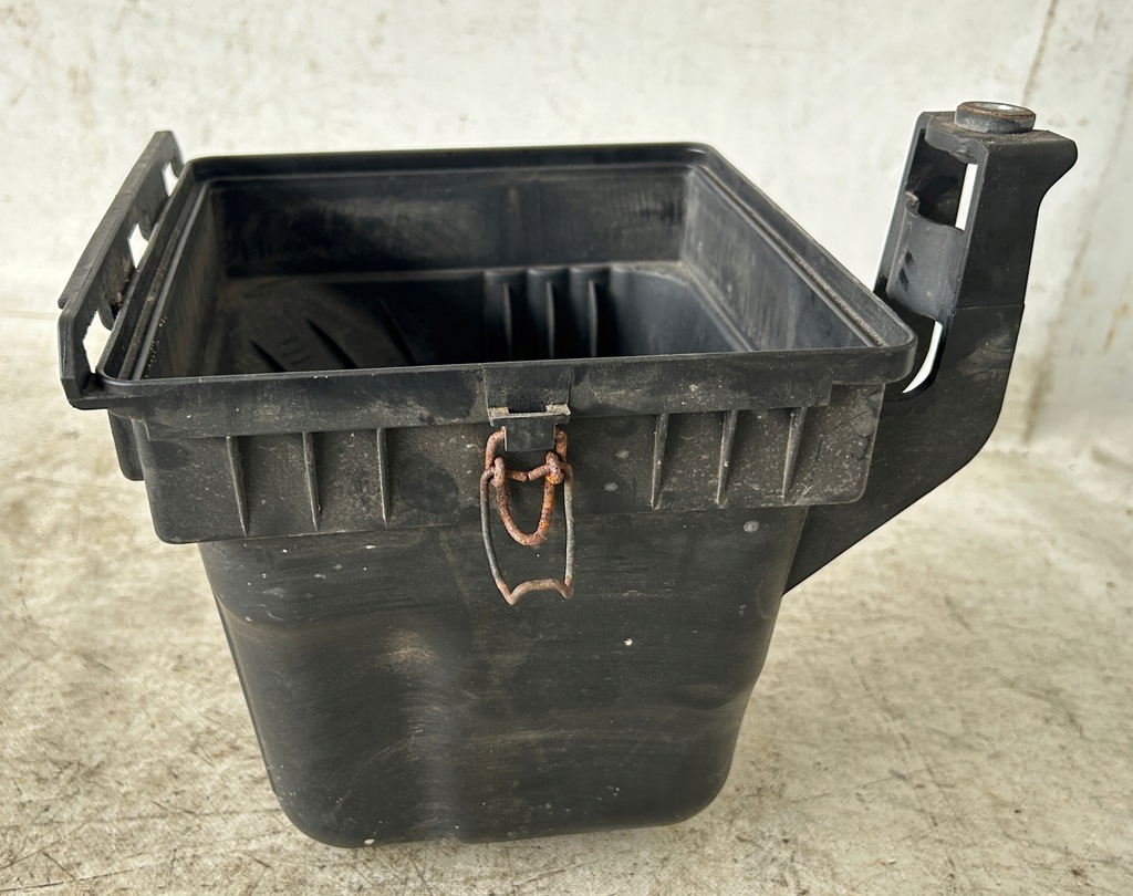 фото №1, Корпус фільтра повітря lancia thema 11- 11018a