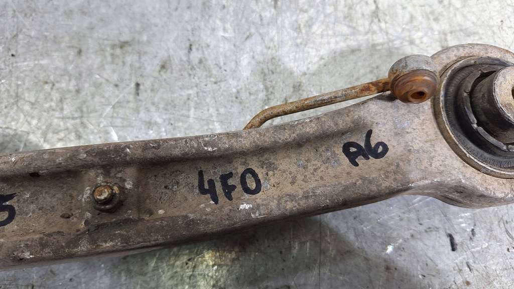 фото №8, Важіль передній правий нижній перед 4f0407151a audi a6 c6