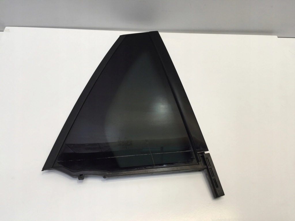 фото №1, Mercedes glc x253 2018 стекло дверь задняя правая as3