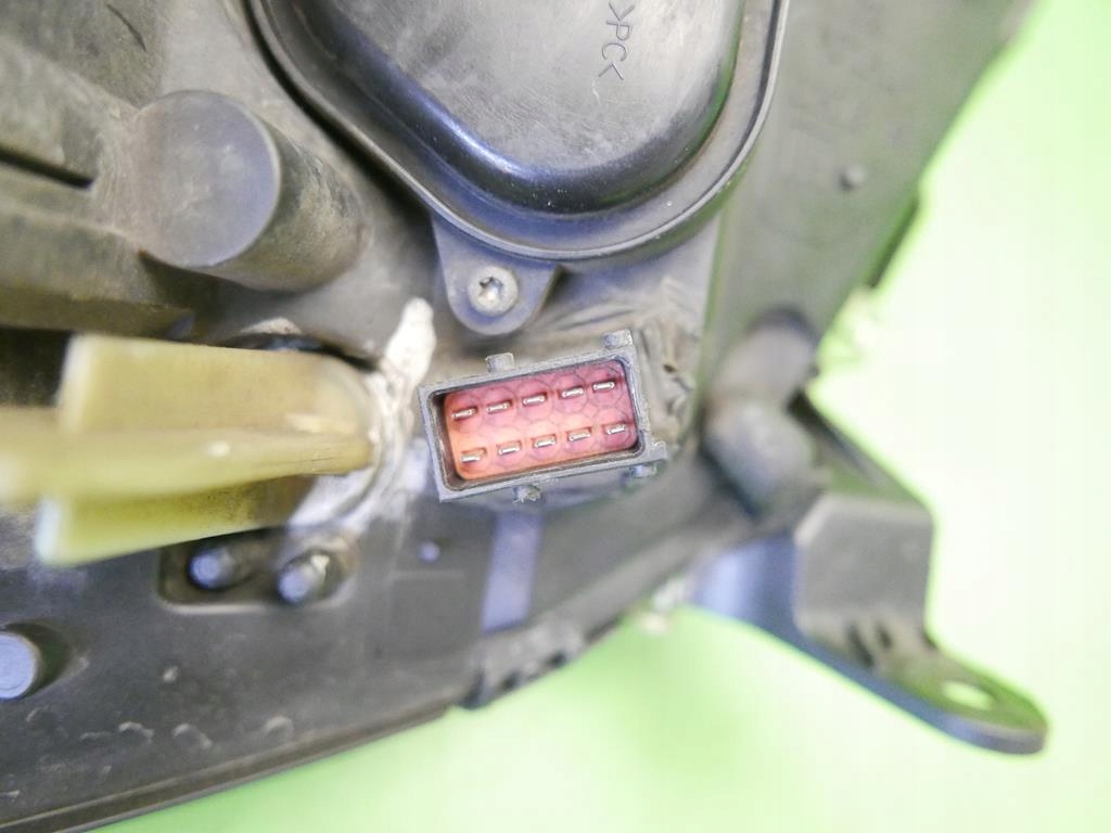 Фара лампа правая перед ксенон opel vectra c Доставка