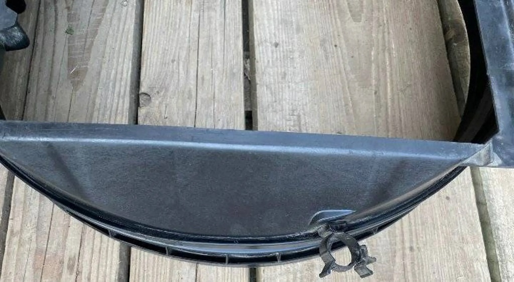 фото №7, Mercedes-benz w124 2,3 m102 корпус вентилятора радіатора