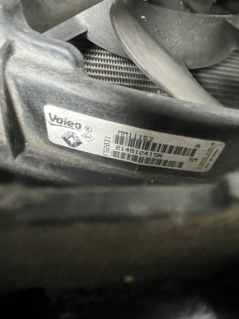 фото №16, Pas передний радиатор renault megane iii