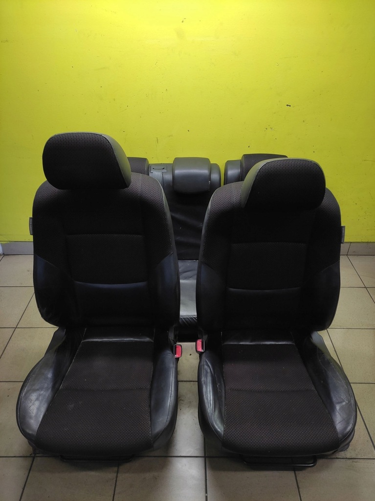 фото №1, Hyundai i30 комплект сидений перед