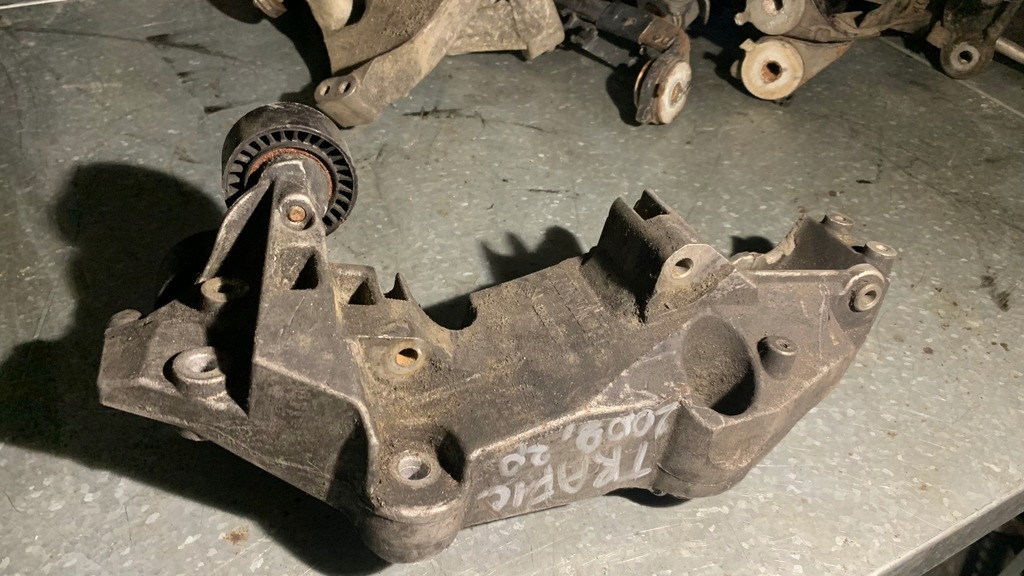 фото №12, Renault trafic opel vivaro ii кронштейн кронштейн подушка двигуна