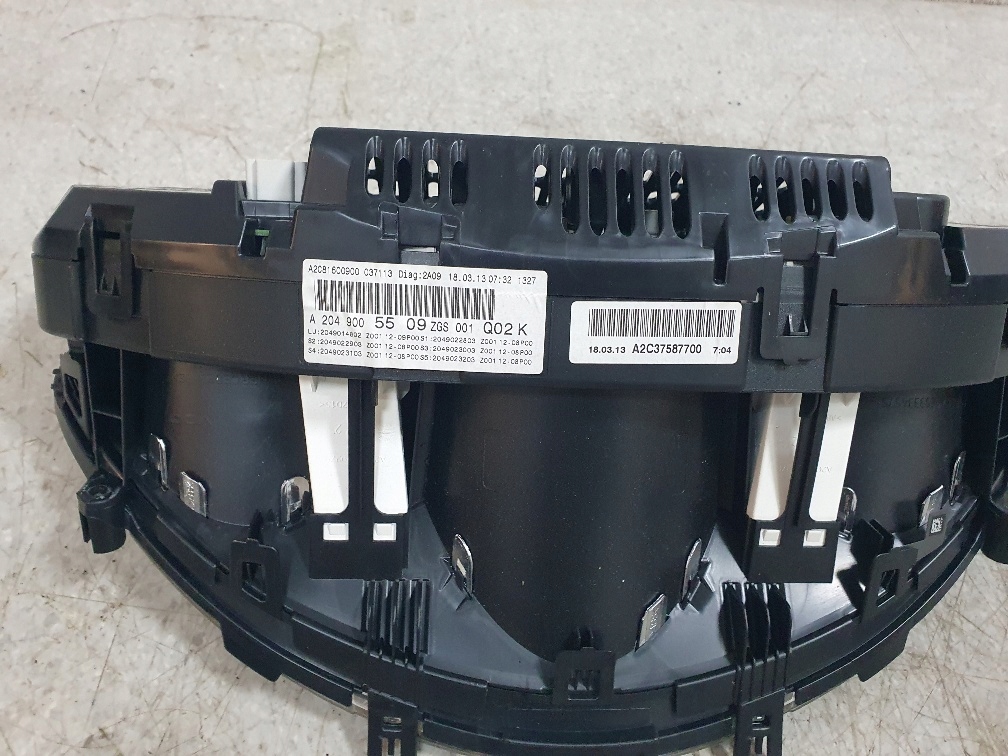 Mercedes w204 glk 204 x204 дизель рестайлинг  счетчик приборы европа idealne в Украине