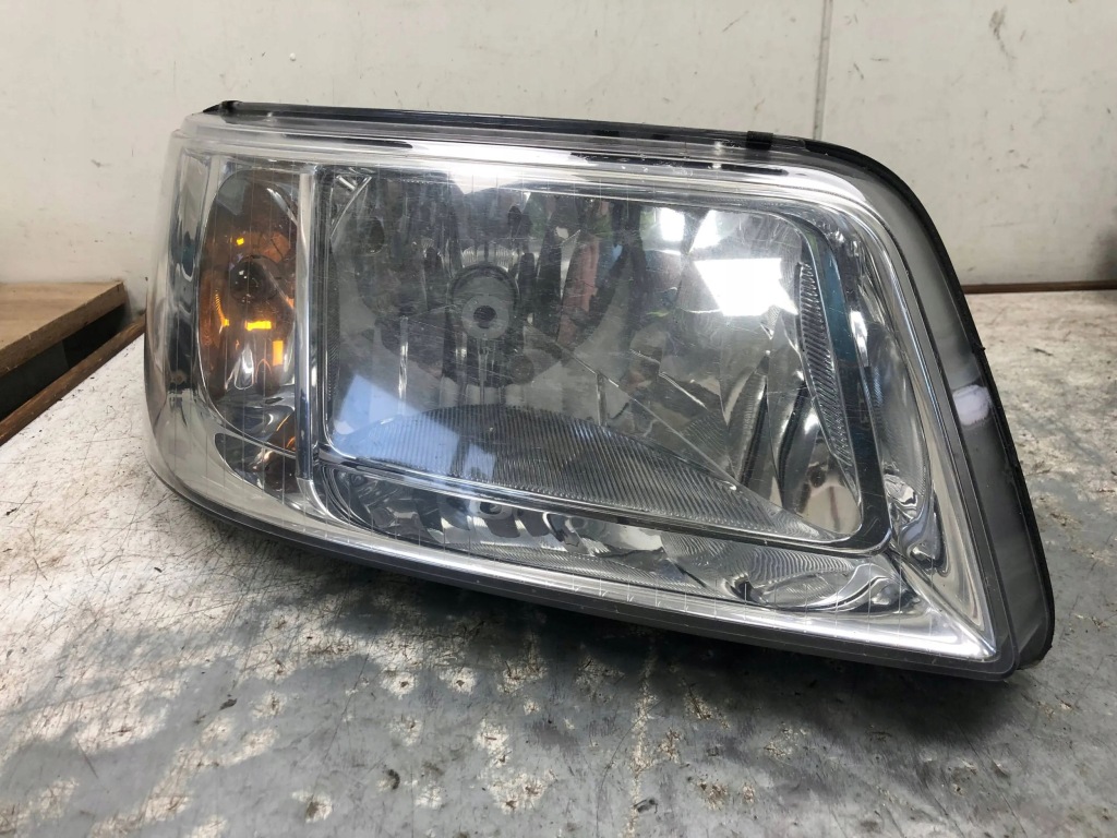 фото №1, Лампа правый перед vw t5 transporter 7h1941016n