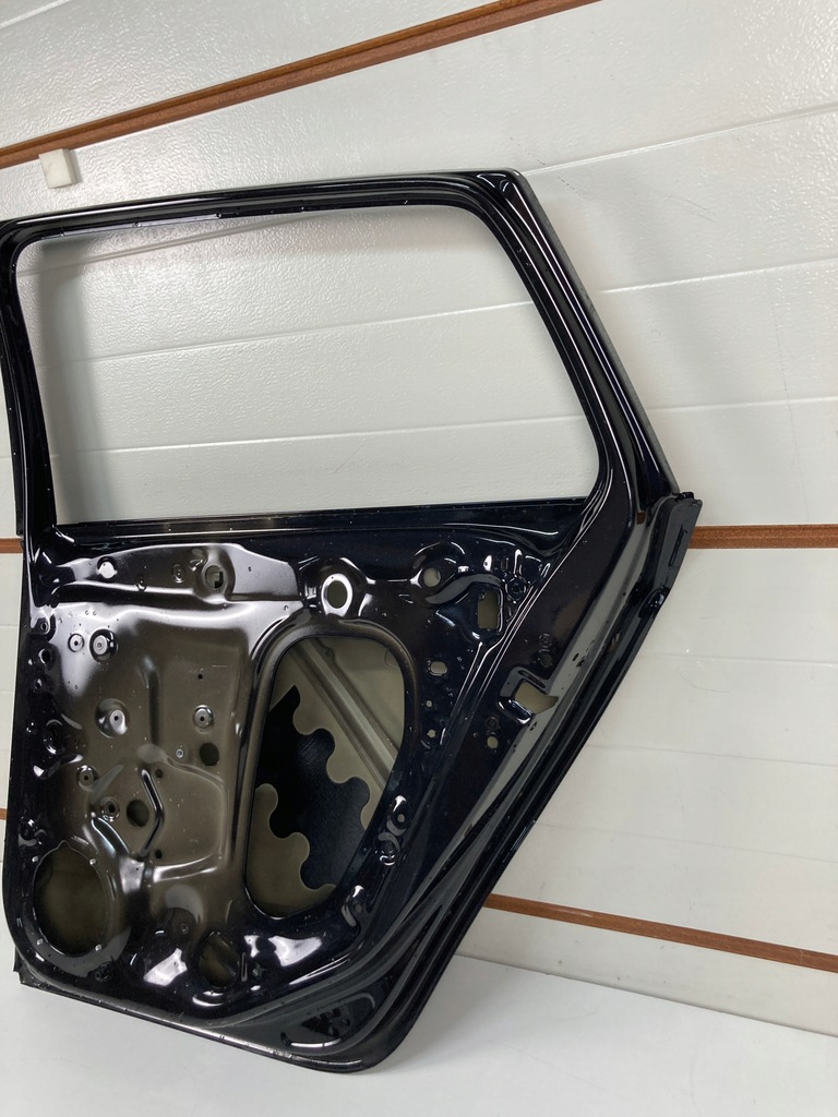 фото №13, Дверь правое задние skoda scala 657