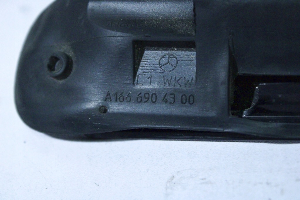 Mercedes w166 x166 молдинг стекло оконная левая правая a1666904300 a1666904400 Недорого