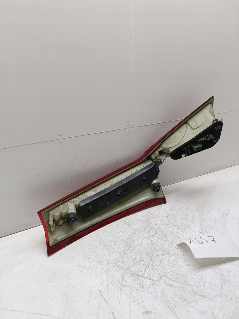 фото №6, Volvo v70 2012 задняя сторона правая лампа задняя