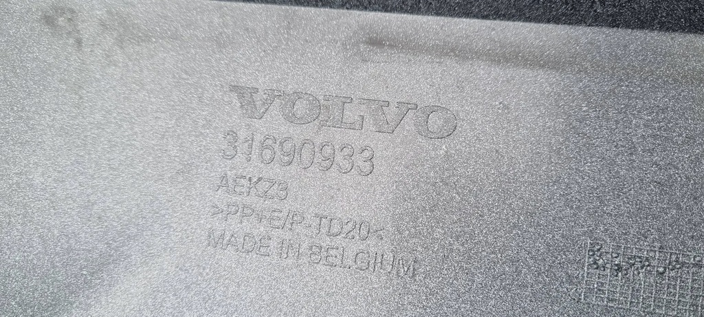 фото №14, Volvo xc40 lift 2022- бампер перед оригинал e303