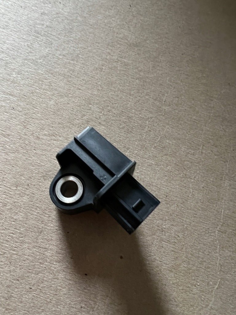 фото №9, Suzuki swift mk8 датчик ударный