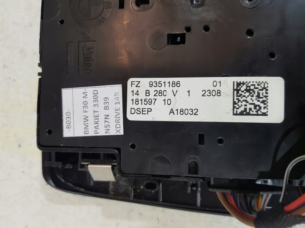 фото №9, Лампа потолочный 9351186 bmw f30 f31 eur m-pakiet