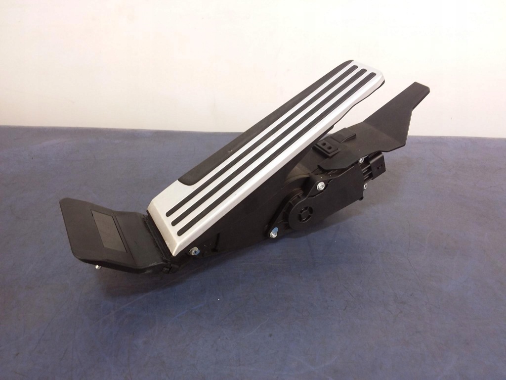 фото №1, Infiniti q50 s hyb потенціометр педаль газу