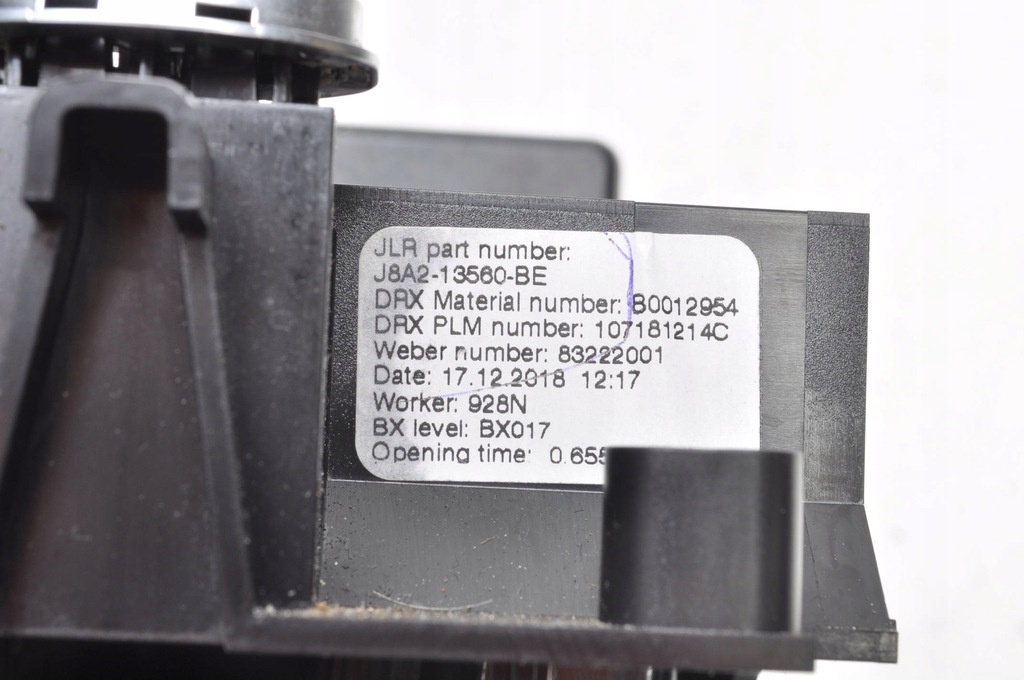 фото №9, Land rover range rover velar l560 кронштейн na кружка cup держатель j8a2-13560-be