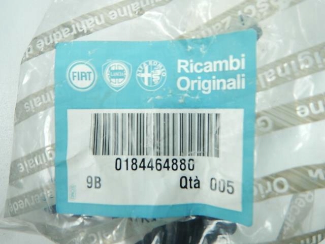 фото №2, Втулка направляющая подголовник задняя alfa giulietta zaso