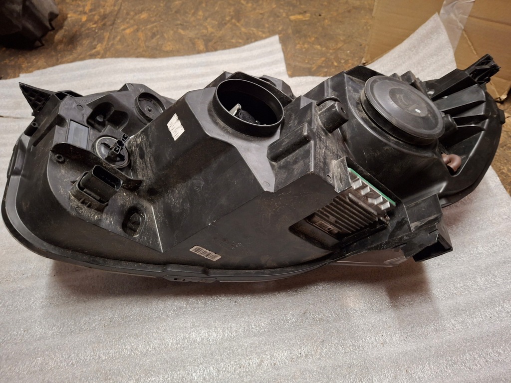 фото №7, Toyota proace лампа правая ксенон 9808237480-00