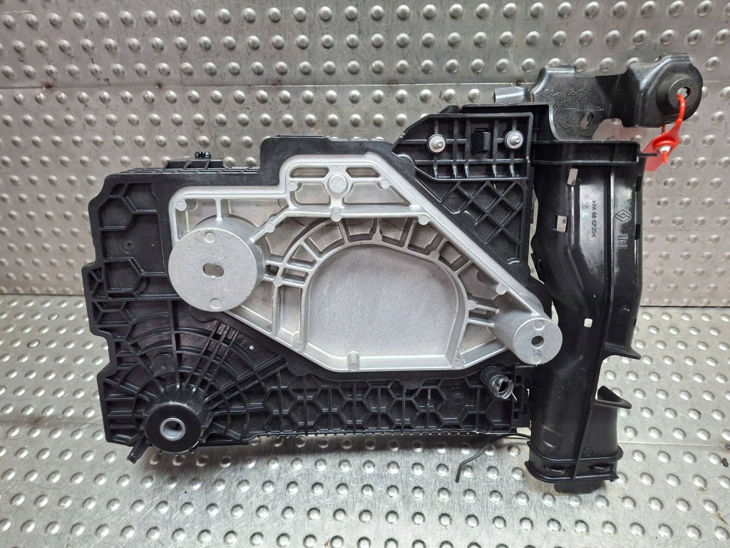 Основание корпус аккумулятор 648947355r renault clio v arkana 2019- в Украине