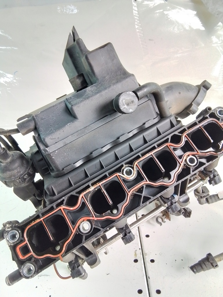 M386 коллектор впускной  форсунки opel mokka 1.6b 55578687 Недорого