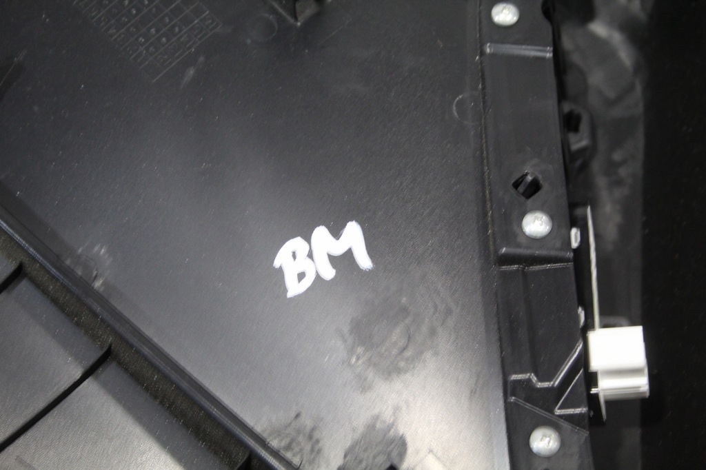 фото №5, Обшивка двері лівий задня mazda 3 iii b