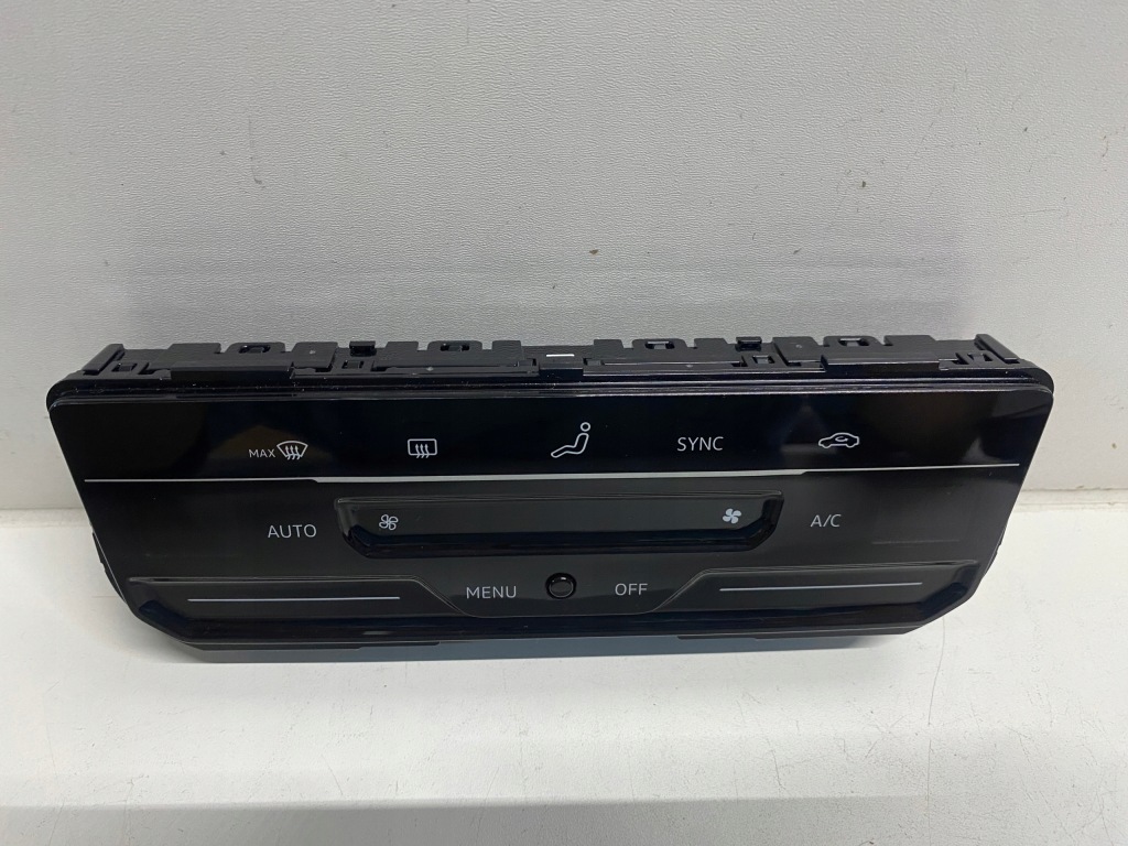 фото №1, Панель кондиционера сенсорный vw tiguan golf passat t-roc arteon 5nn907044am #