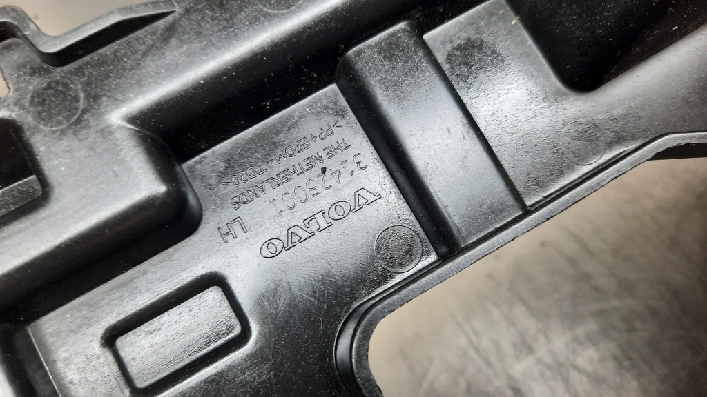 Направляющая бампера левый перед 31425001 volvo v40 ii 12- с Разборки