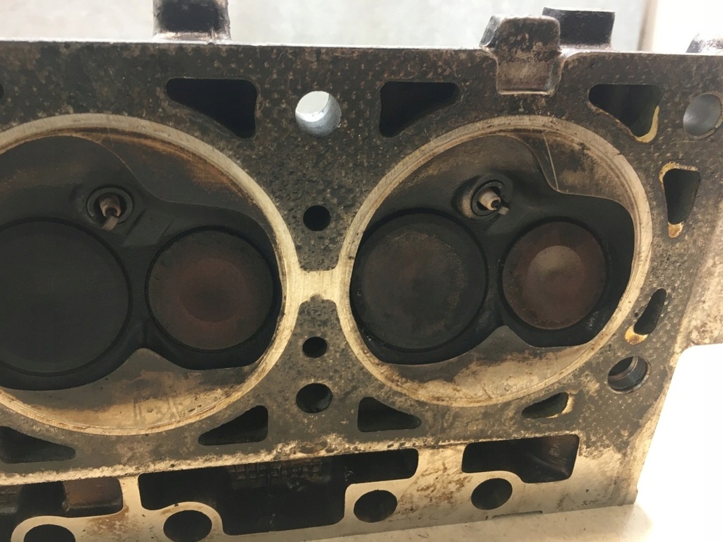 фото №10, Головка dodge caravan iii 3.3 v6 4621510a