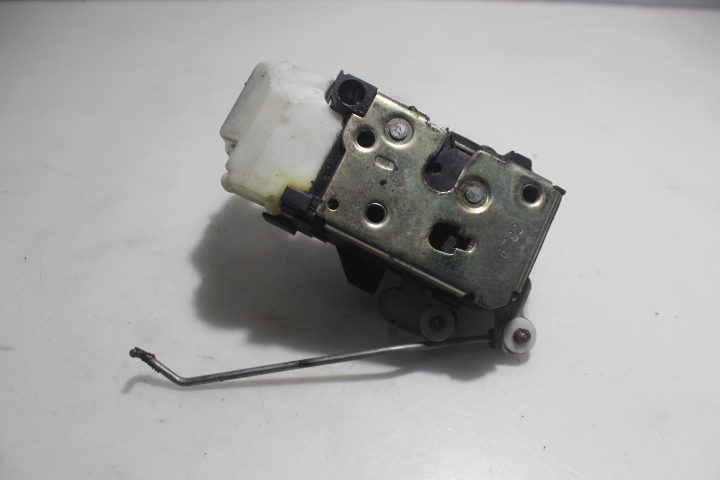 фото №4, Замок правый перед дверь alfa romeo 147