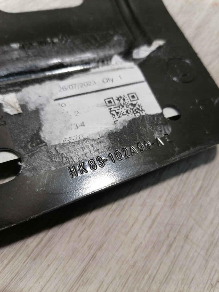 фото №4, Velar кронштейн бампер левый задняя hk83-102a99-ac