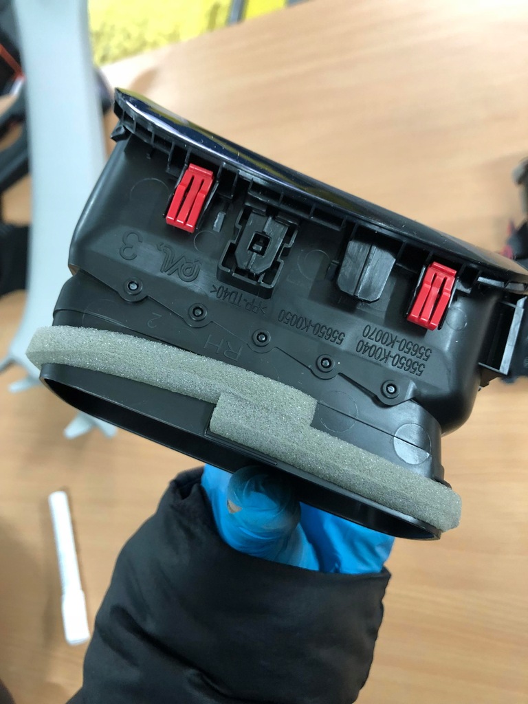 фото №5, Toyota yaris iv 2020- ґрати обдув комплект