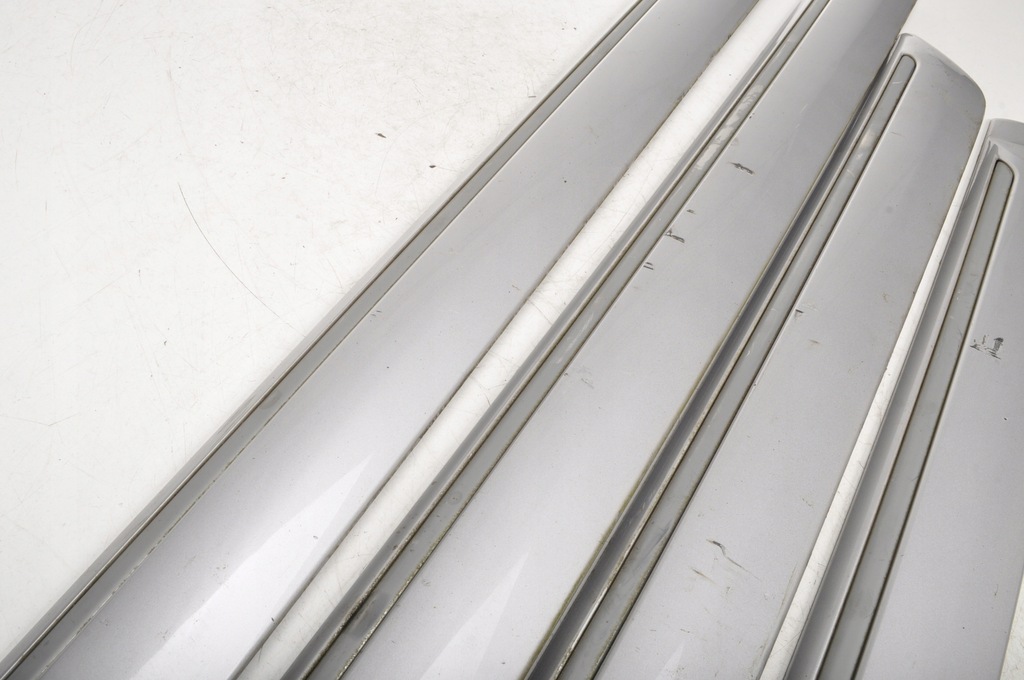 фото №9, Suzuki grand vitara xl-7 накладки дверь комплект 77520-52d00