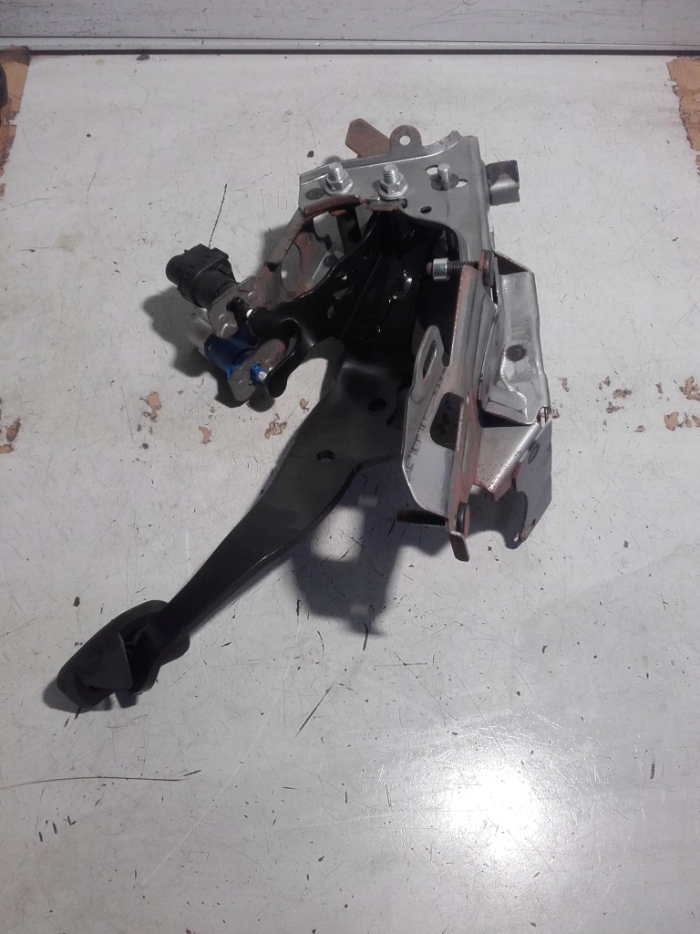 фото №2, Ford b-max педаль гальма