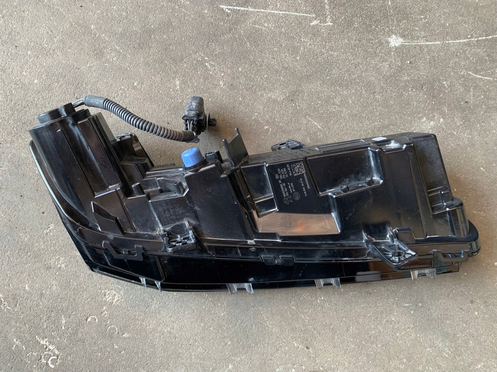 фото №7, Peugeot 308 iii t10 лампа led drl правый перед 9835230880