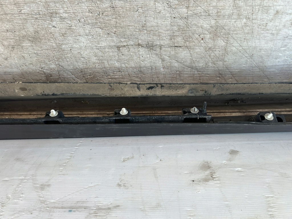 фото №11, Jaguar xe x760 r-sport молдинг накладка порог порог левая gx7m-101d57-a