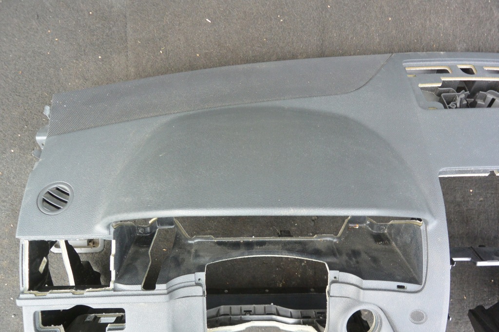 фото №11, Консоль панель приладів панель приладів mercedes-benz оригінальний номер a2046803787