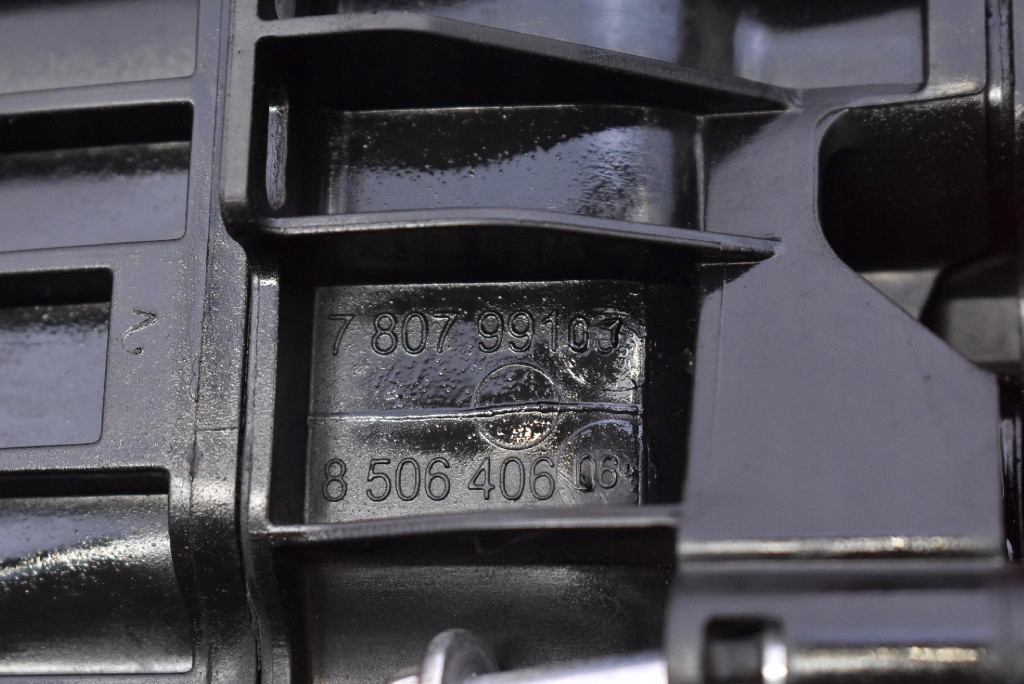 Коллектор впускной  8506406 7807991 bmw f30 f31 2.0 d 184 km 11-16 с Разборки